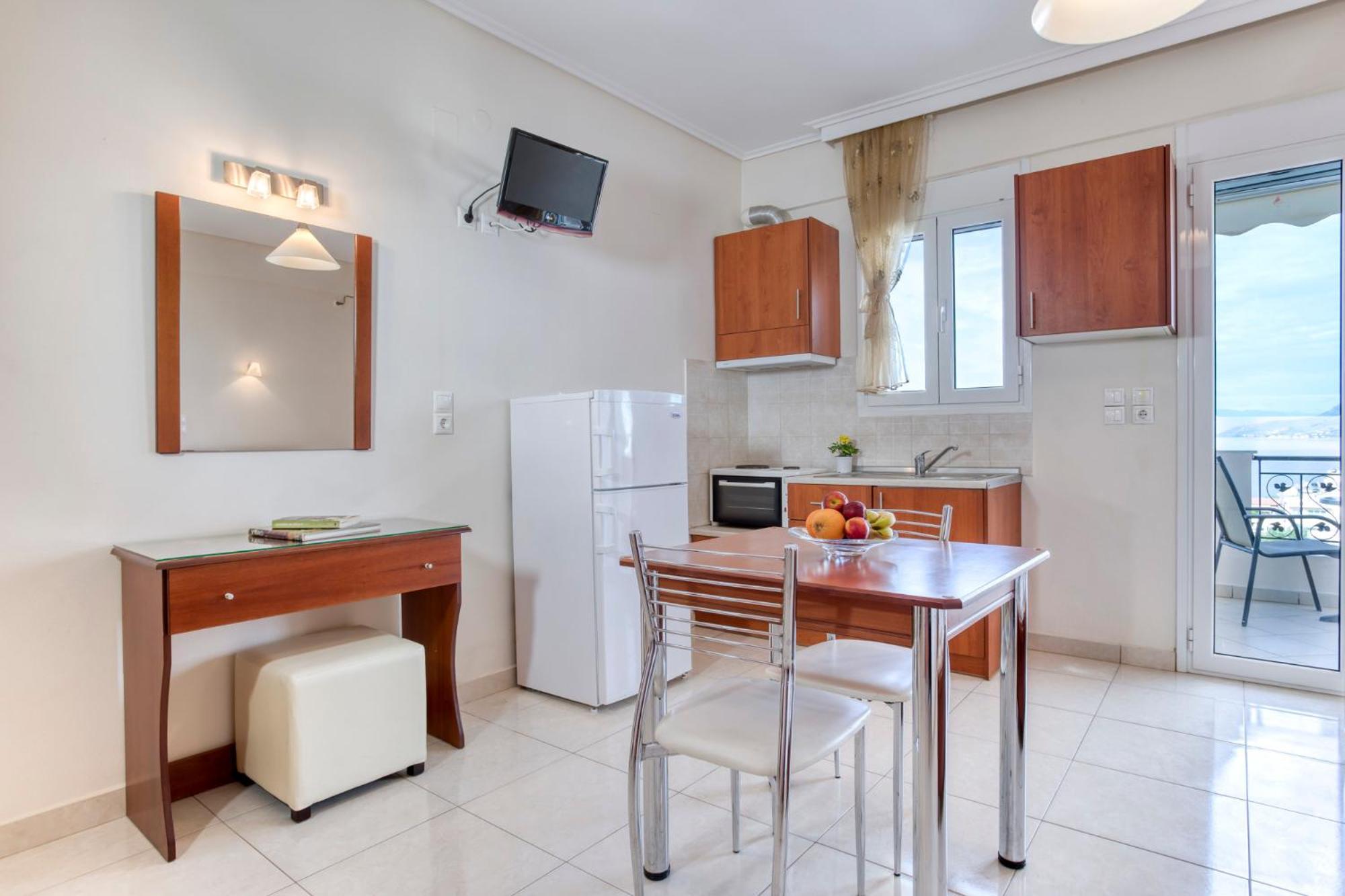 Niovi Luxury Apartments Loutra Edipsou  ภายนอก รูปภาพ