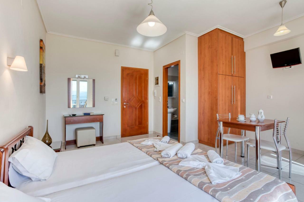 Niovi Luxury Apartments Loutra Edipsou  ภายนอก รูปภาพ