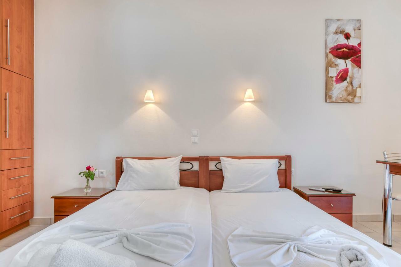 Niovi Luxury Apartments Loutra Edipsou  ภายนอก รูปภาพ